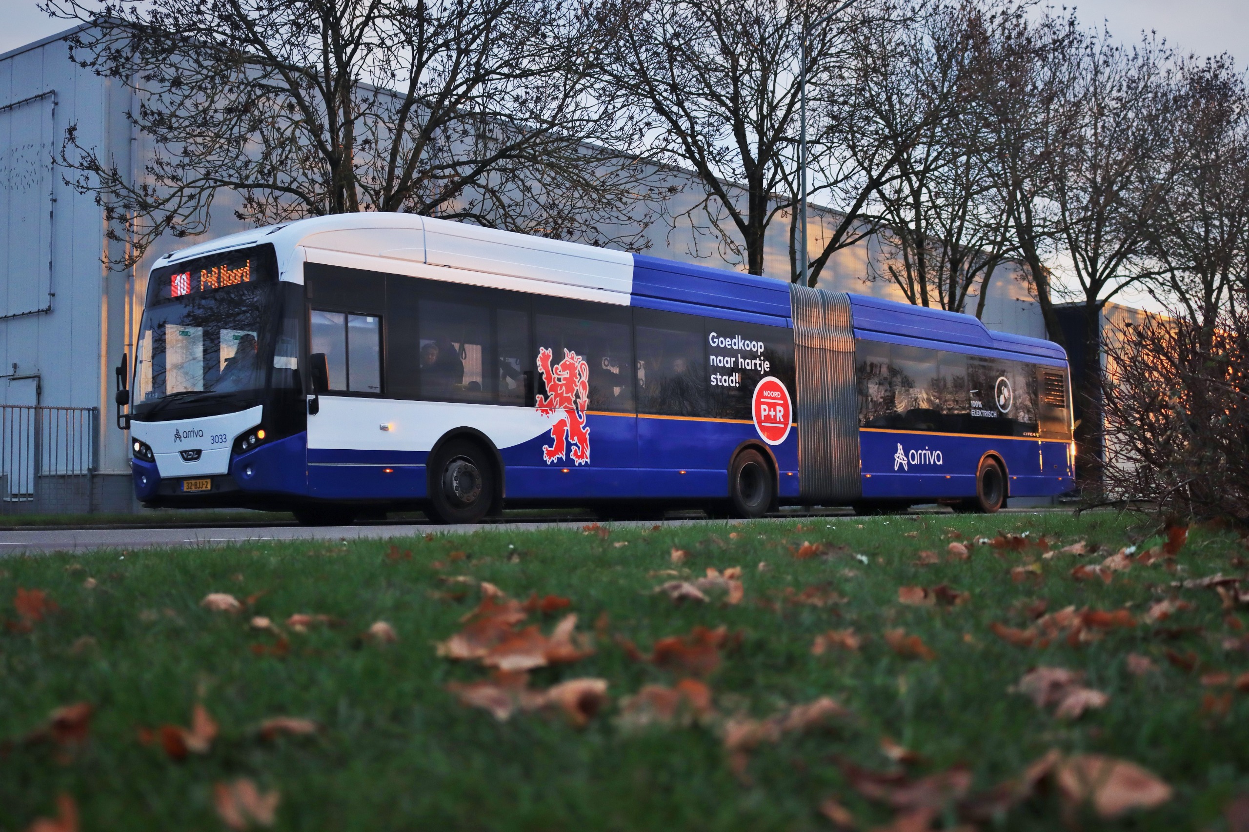Arriva bus lijn 10 van P+R Maastricht Noord naar hartje stad