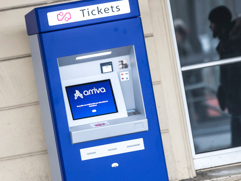 Ticket machine op station